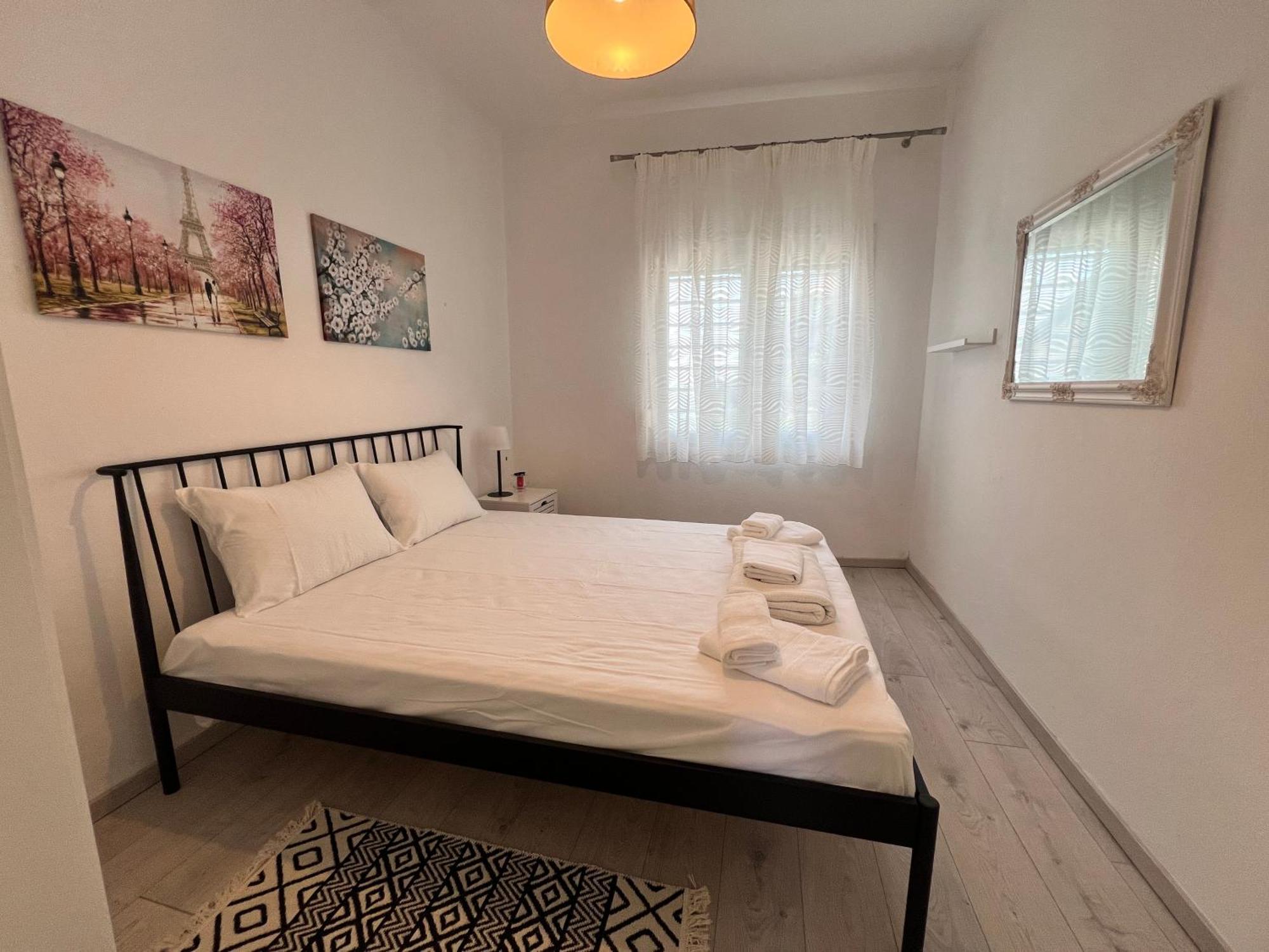 Διαμέρισμα Kamares House *