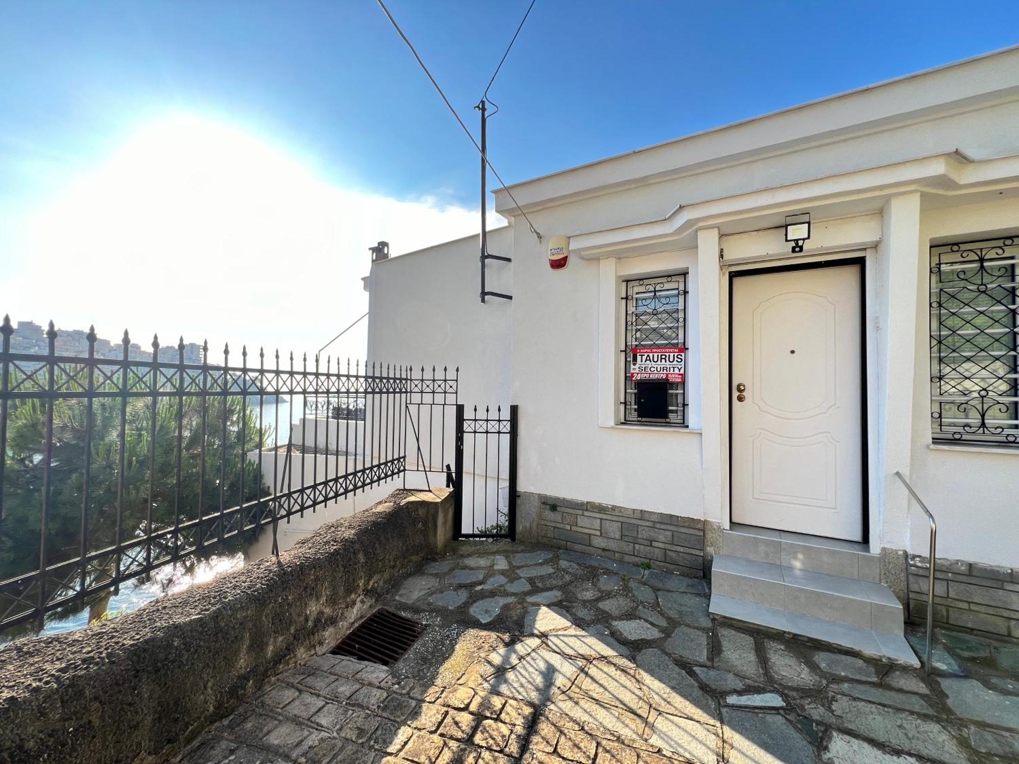 Διαμέρισμα Kamares House *